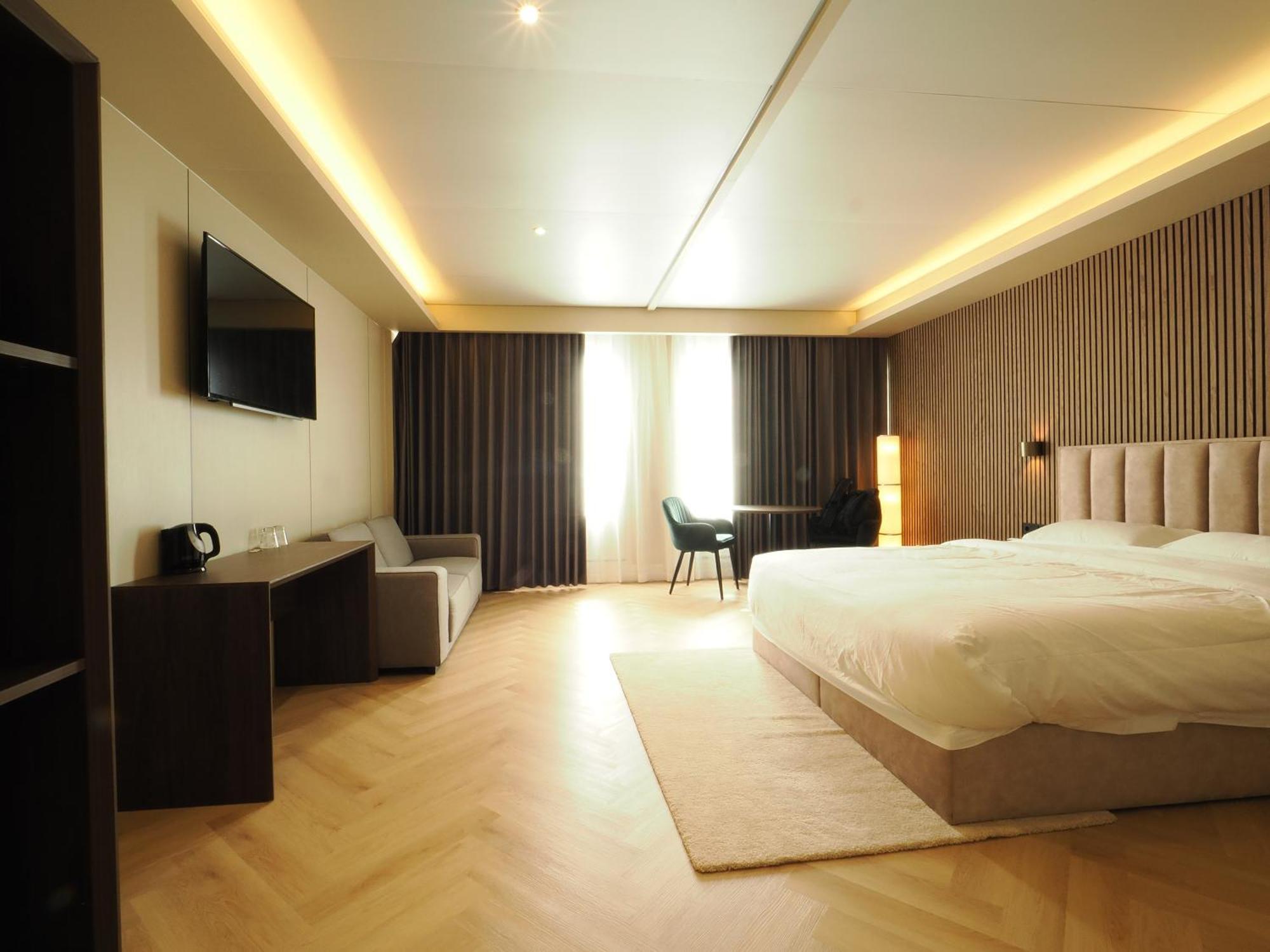 Tung Hotel Zeewolde Eksteriør bilde